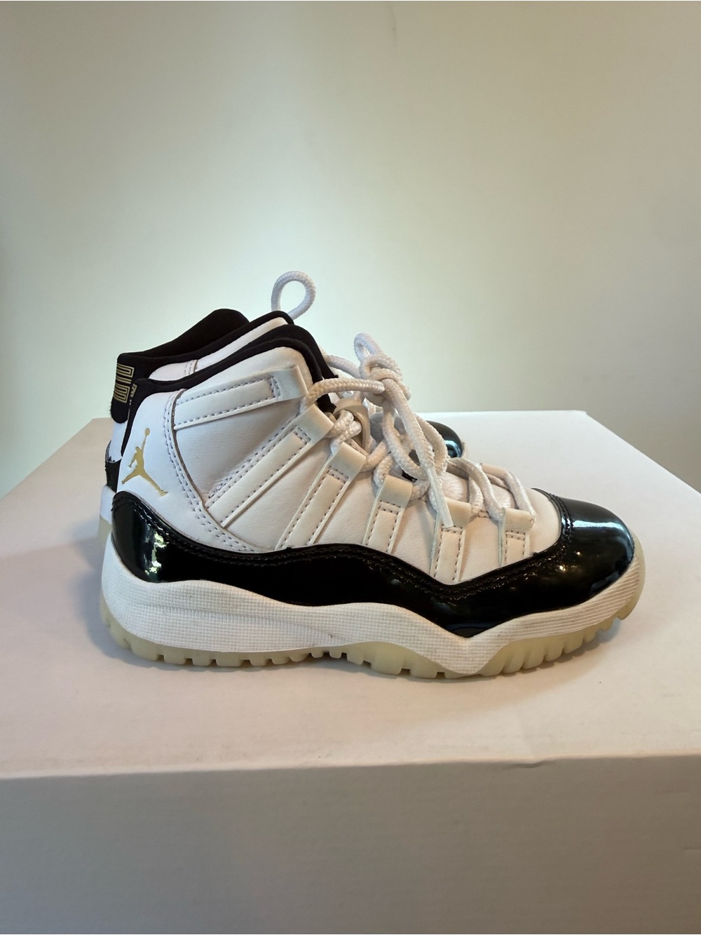 Nike Air Jordan 11 Retro Sneakers Kids Size: 11C #Lux-K-SH